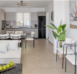 4 bedroom villa with pool by the sea, near Corfu town, sleeps 8